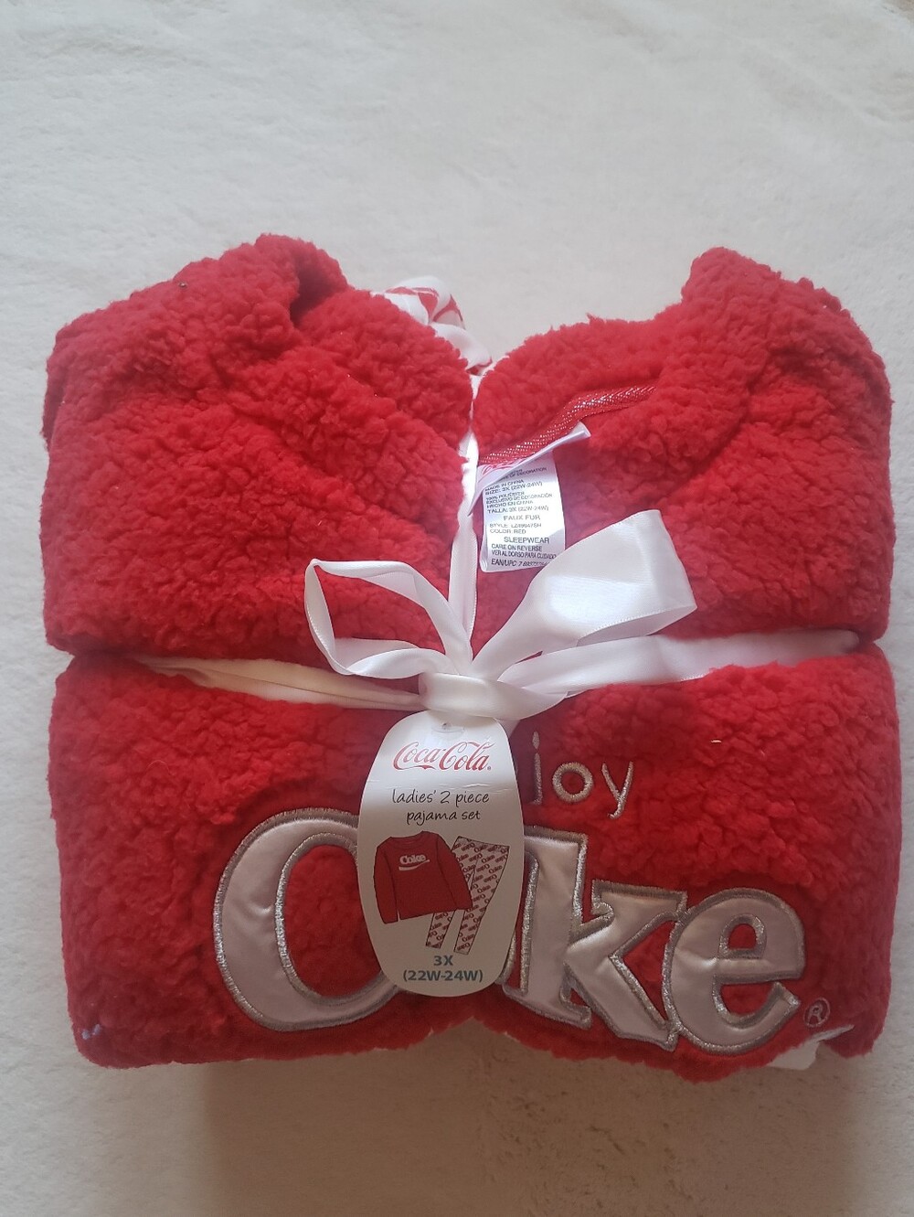 NWT Coca Cola 2 Piece Pajama Set